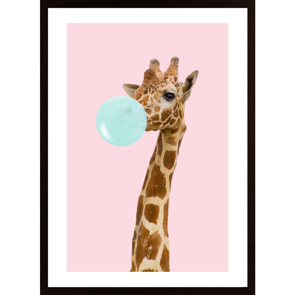 Giraffe With Bubble Gum Plakát