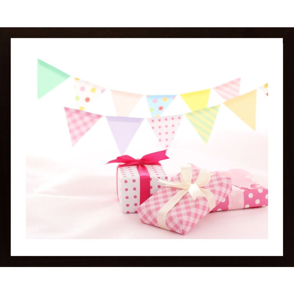 Gifts And Pennants Affiche